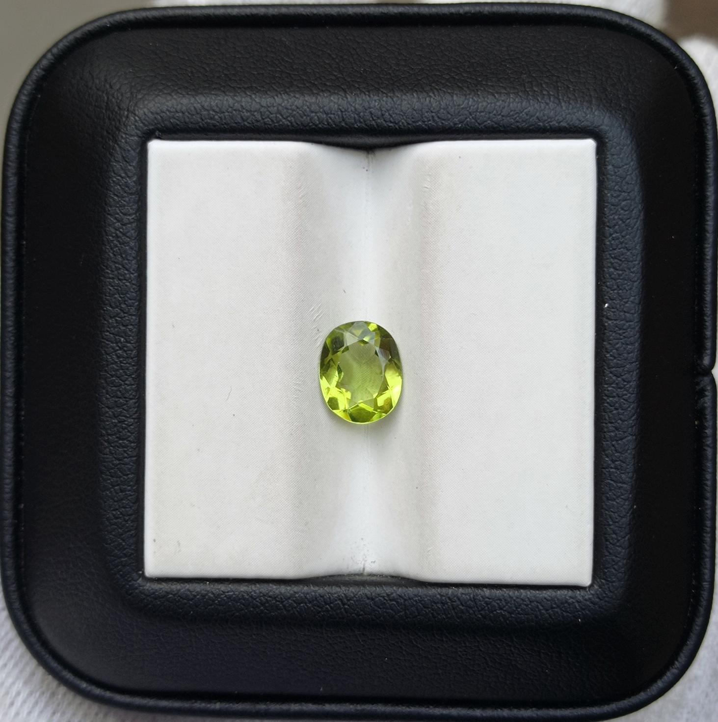 1.35ct Peridot Gemstone- Olivine - Chrysolite Gem - August Birthstone - 8x6.4x3mm