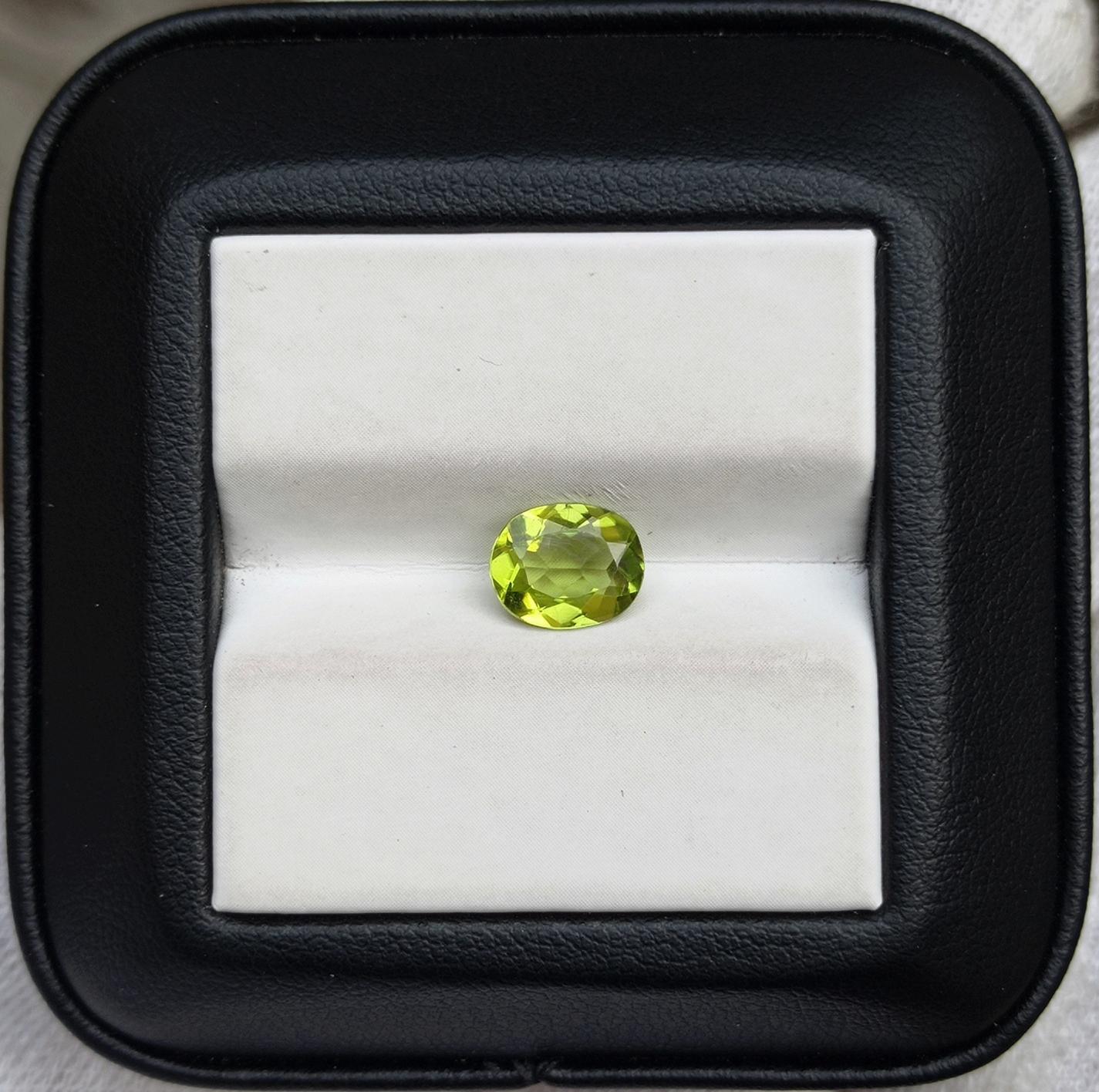 1.35ct Peridot Gemstone- Olivine - Chrysolite Gem - August Birthstone - 8x6.4x3mm