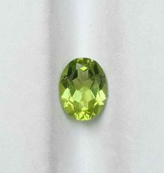 2.20ct Peridot Gemstone- Olivine - Chrysolite Gem - August Birthstone - 9x7x4.5mm