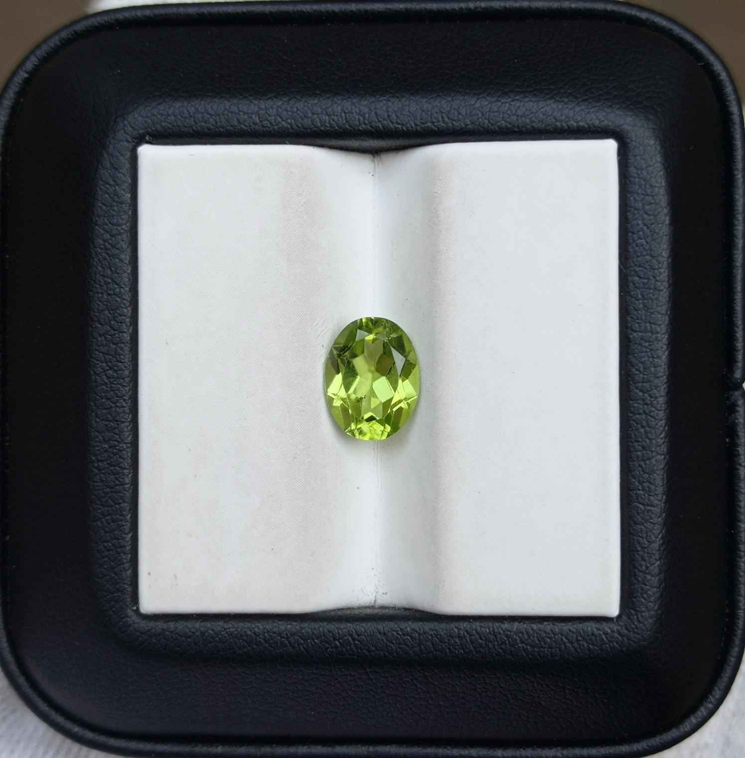 2.20ct Peridot Gemstone- Olivine - Chrysolite Gem - August Birthstone - 9x7x4.5mm