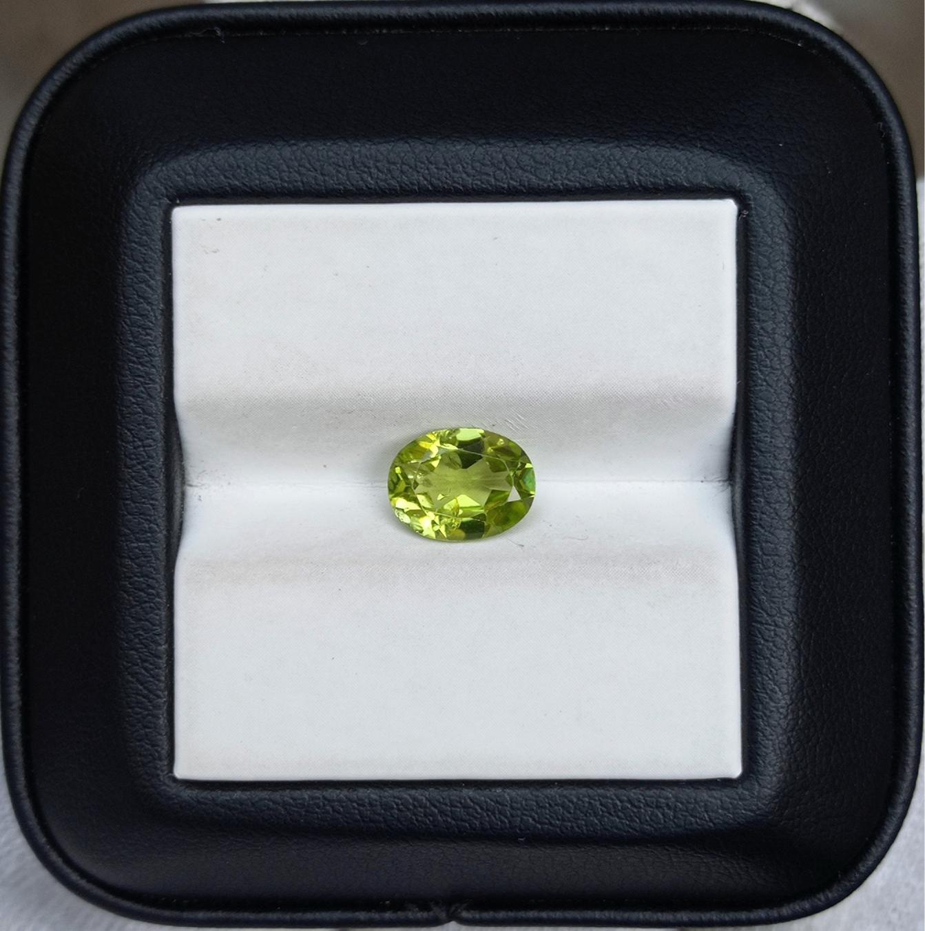 1.75ct Peridot Gemstone- Olivine - Chrysolite Gem - August Birthstone - 9x7x4mm