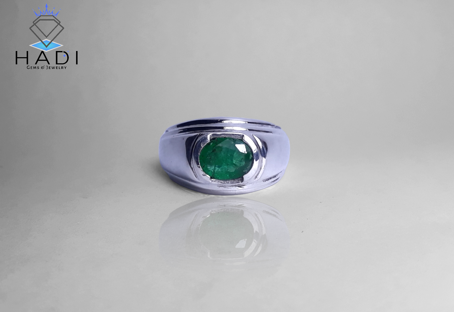14k White-Gold Plated Natural 1.9ct Emerald Ring - Crafted in Sterling Silver - Perfect & Elegant Design