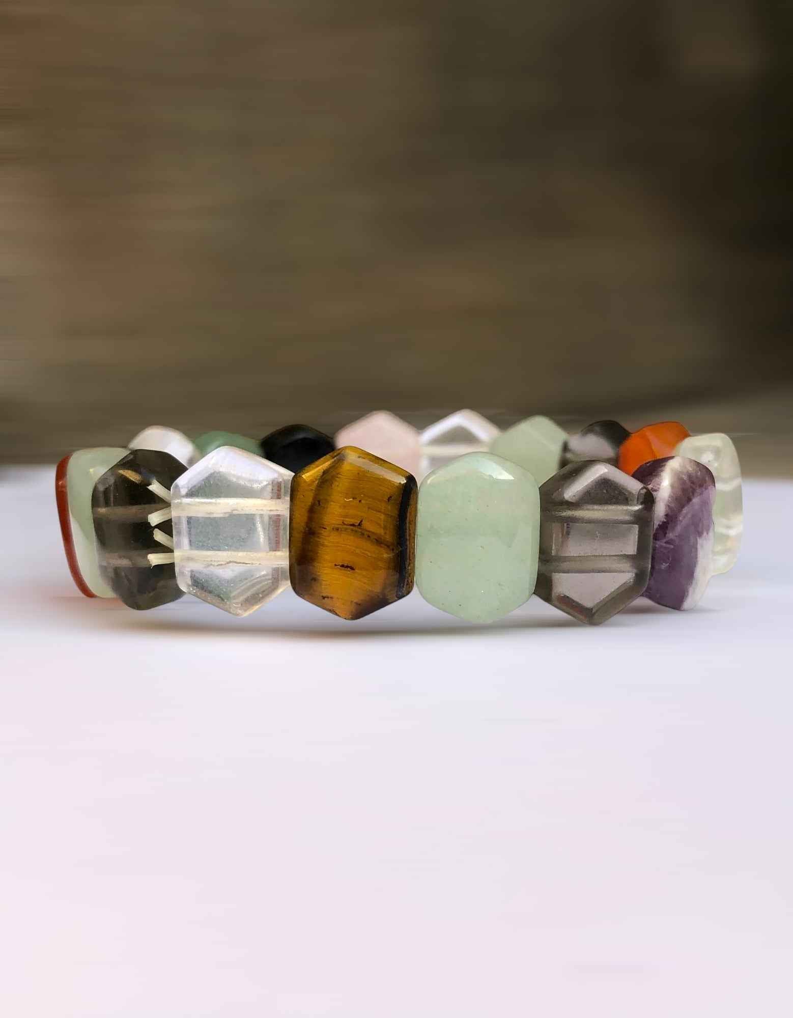 7 Chakras Healing Natual Gemtone Bracelet - Amethyst, Rose Quartz, Smoky Quartz, Tiger Eye, Aventurine, Rock Crystal, Red Agate