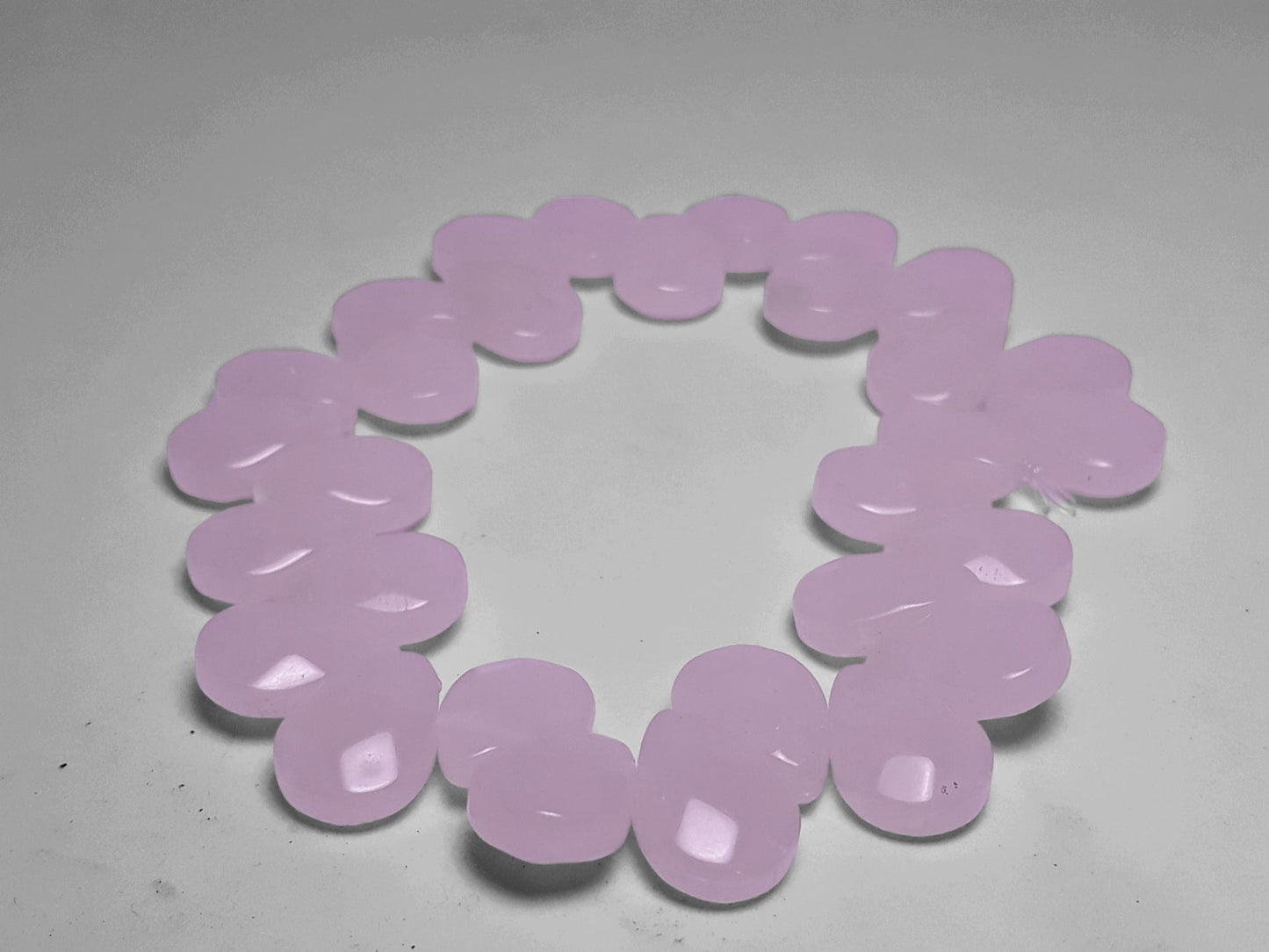 Elegant BabyPink Rose Quartz Pear Shaped Strech Bracelet - 12x9mm