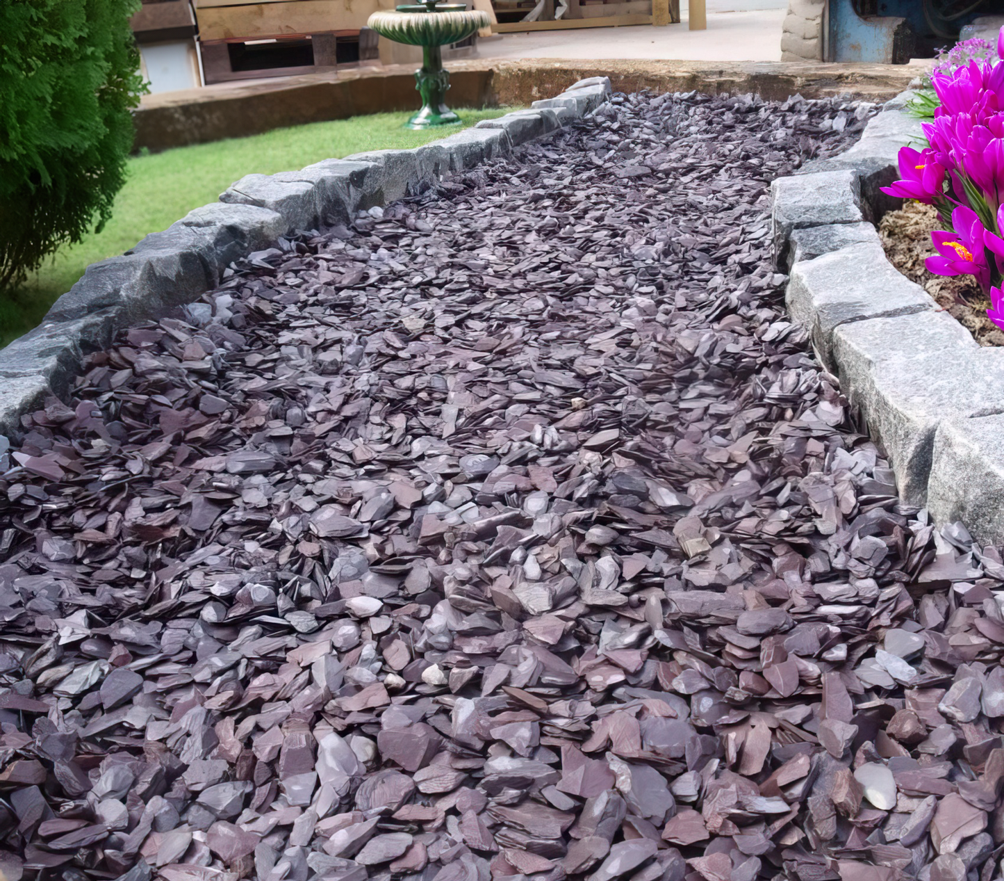 20mm Plum Slate Chippings