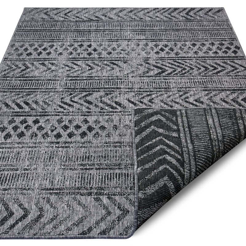 Reversible Geometric Indoor-Outdoor Flatweave Rug