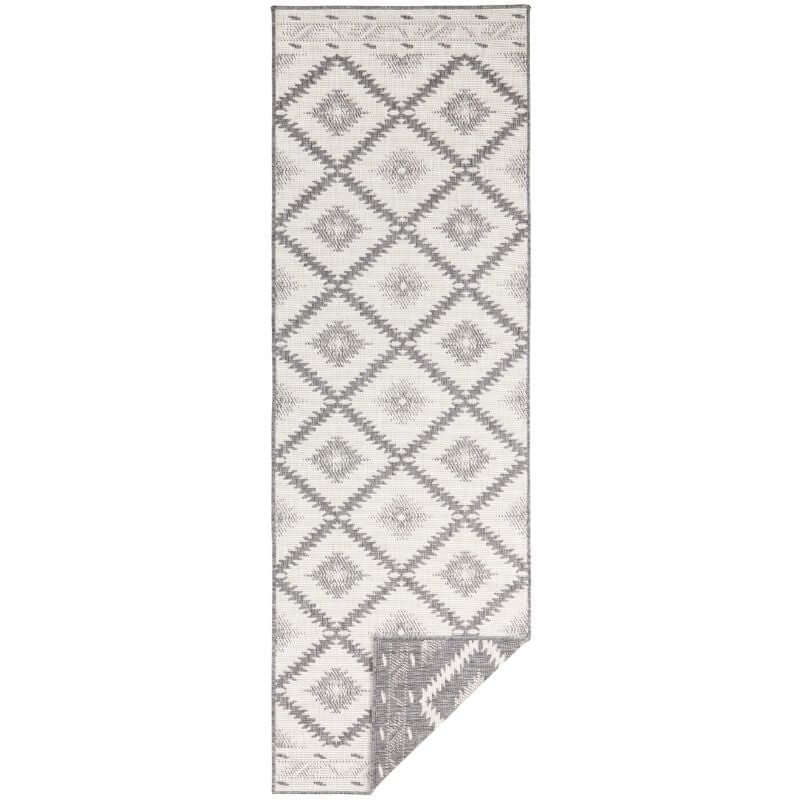 Malibu Reversible Indoor-Outdoor Rug Diamond Design