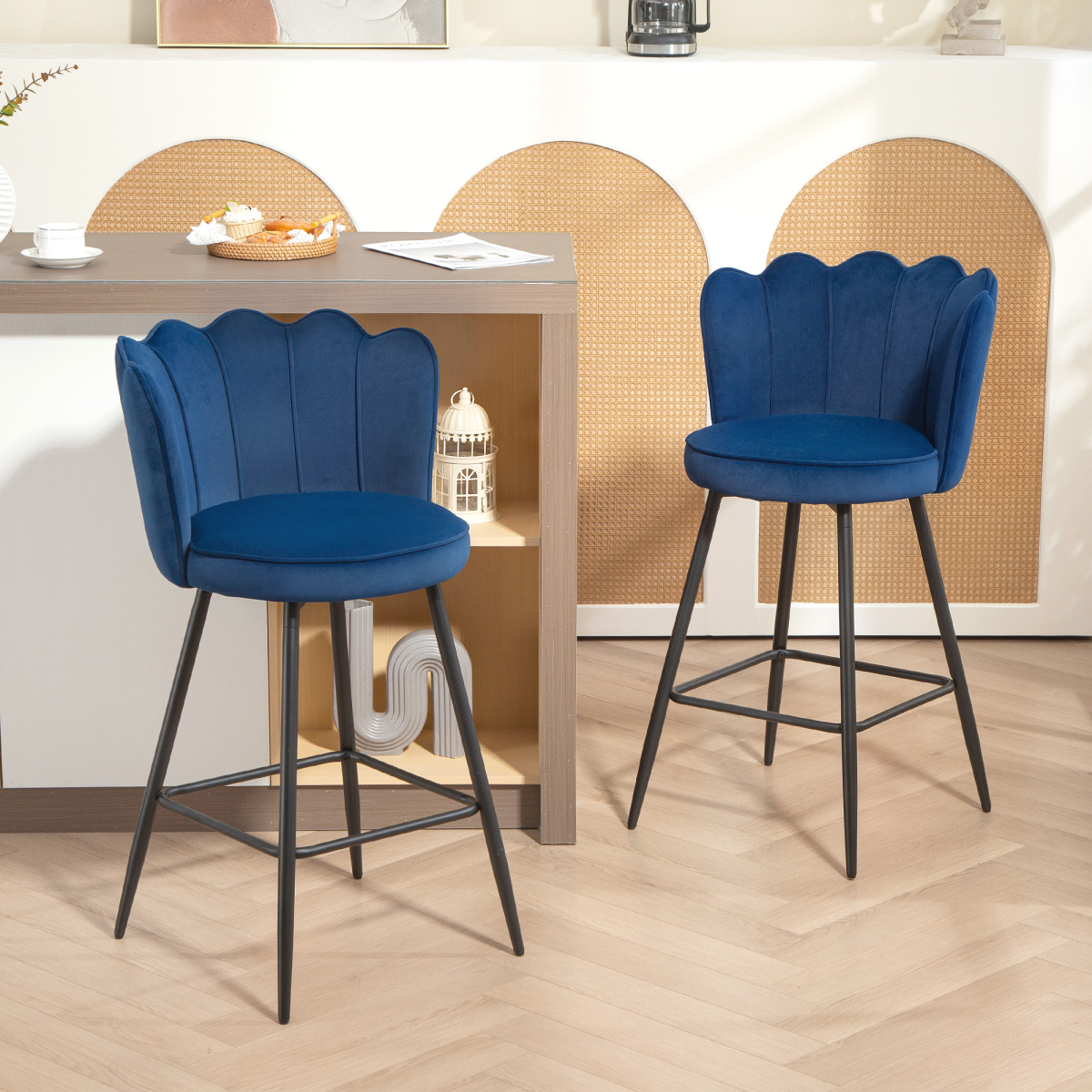 HOMCOM Barstools with Petal Backrest for Kitchen Island
