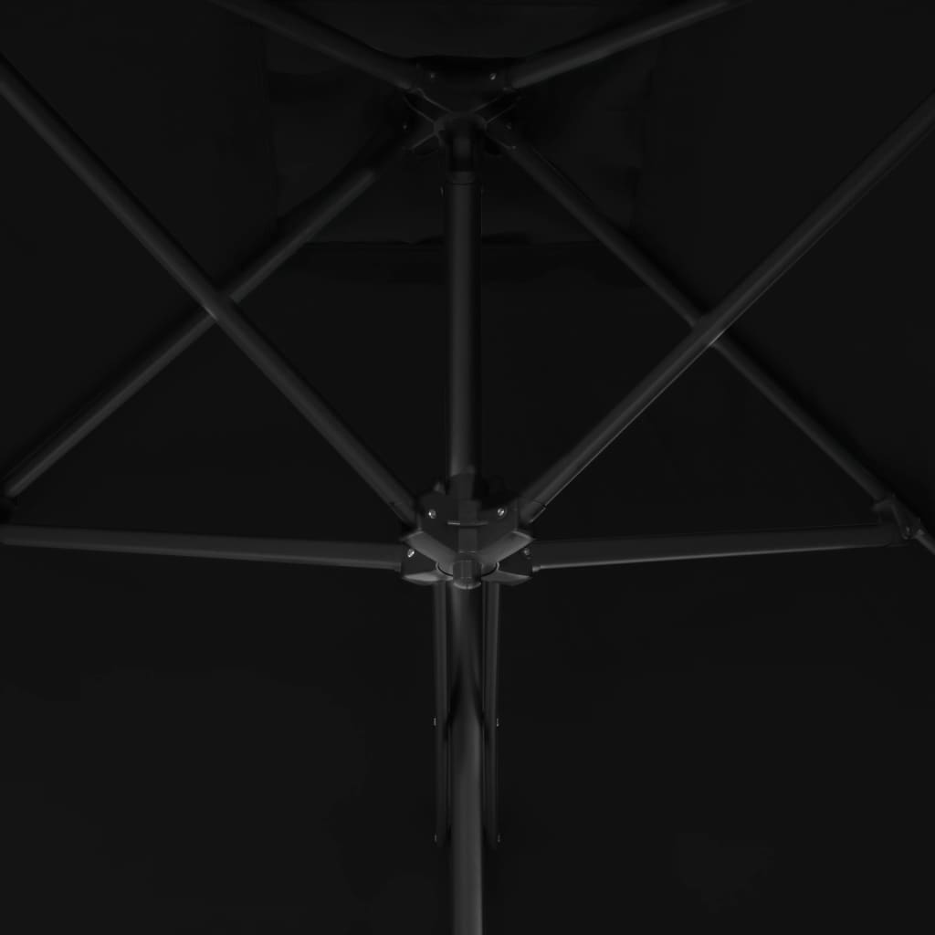 S069805627_12.jpg