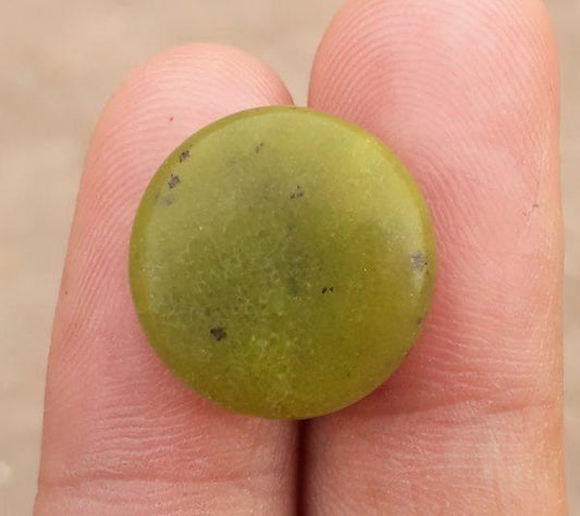 17.4ct Serpentine Cabochon - Shah Maqqsood - Zehrmora - 17.2x17.5mm