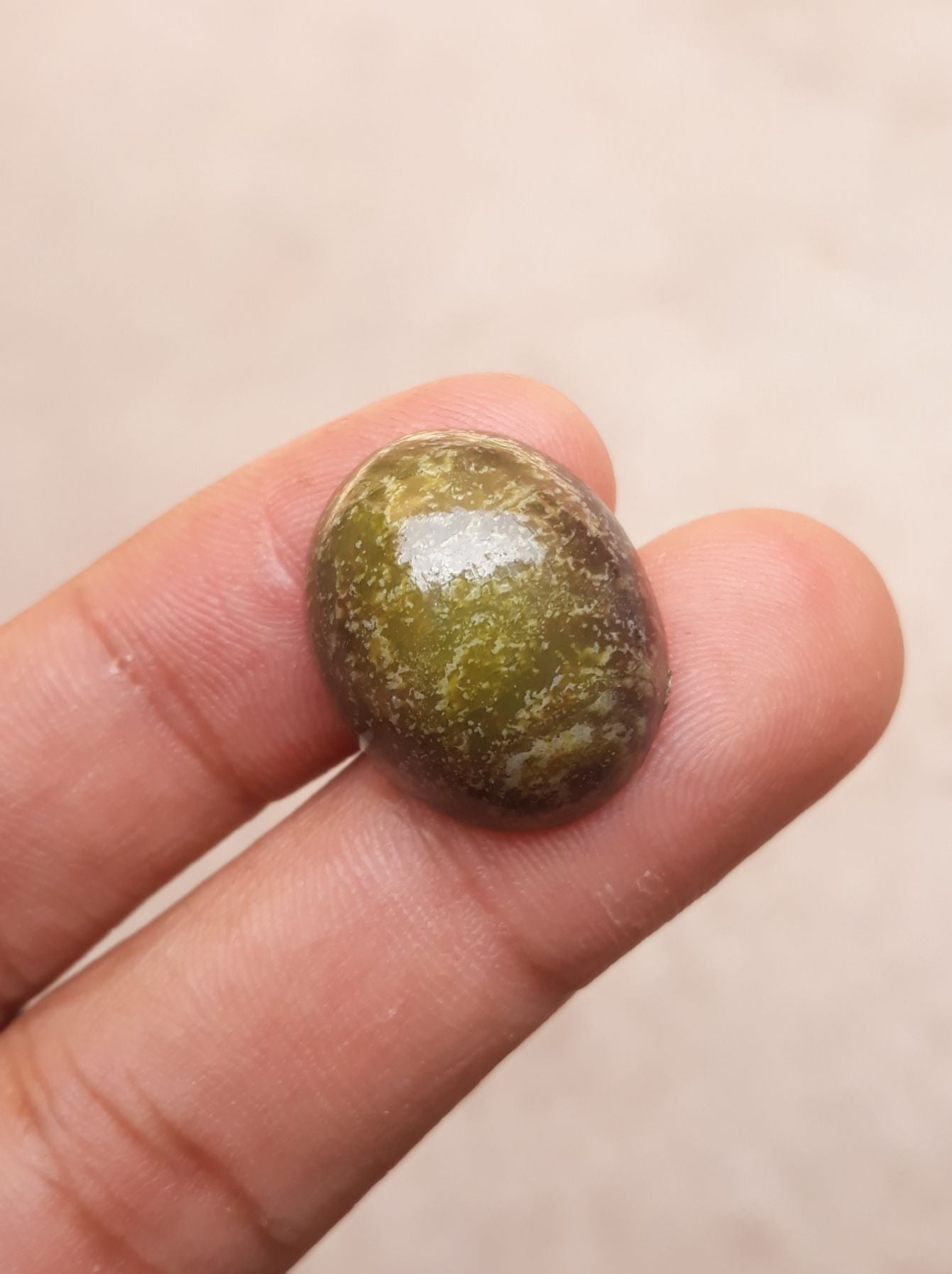 19.5ct Serpentine Cabochon - Shah Maqqsood - Zehrmora - 20x15mm