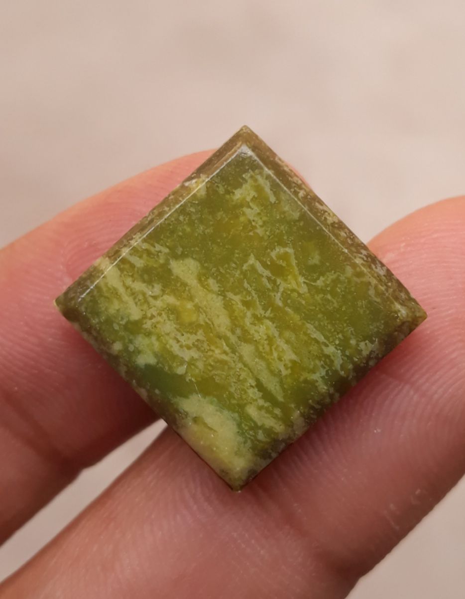 20.5ct Serpentine - Shah Maqqsood - Zehrmora - 15x15mm