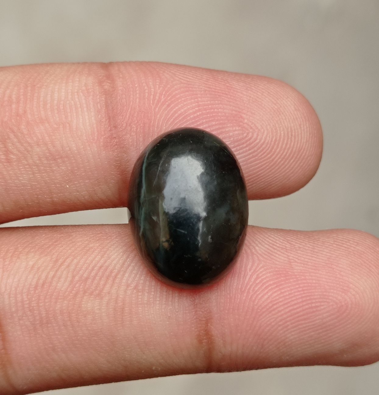 14.1ct Serpentine with Black Tone - Shah Maqqsood - Zehrmora - 19x14x6mm