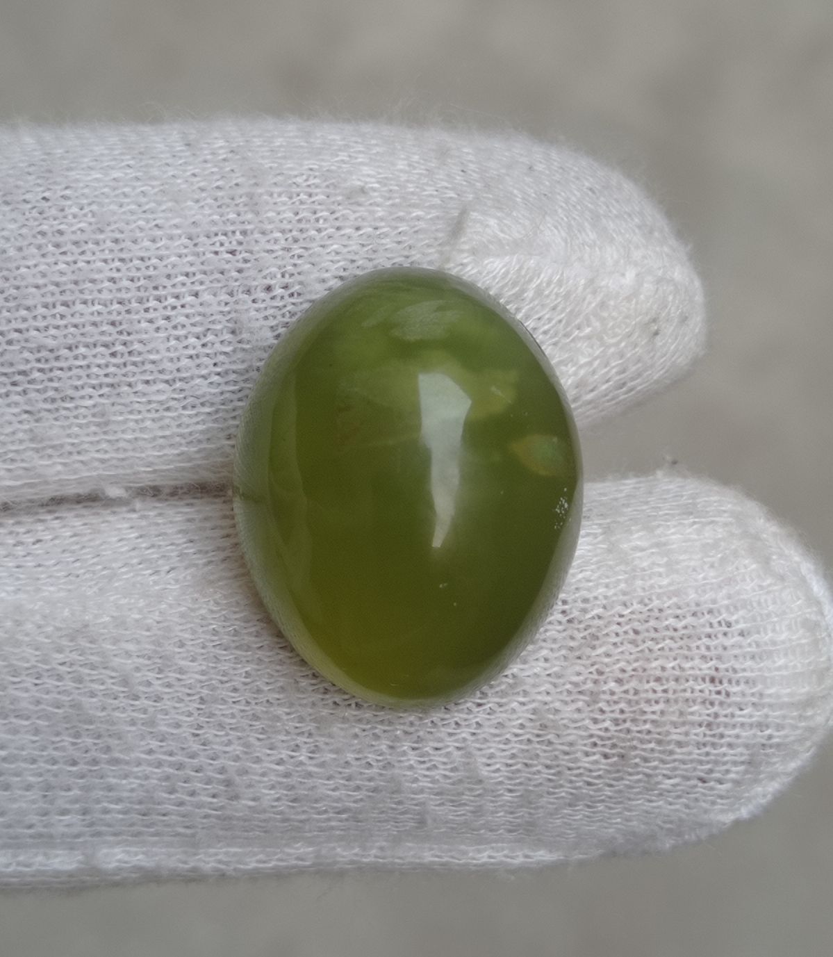 36.25ct Natural High Quality Translucent Serpentine Cabochon - Shah Maqqsood - Zehrmora - 24x19x11mm
