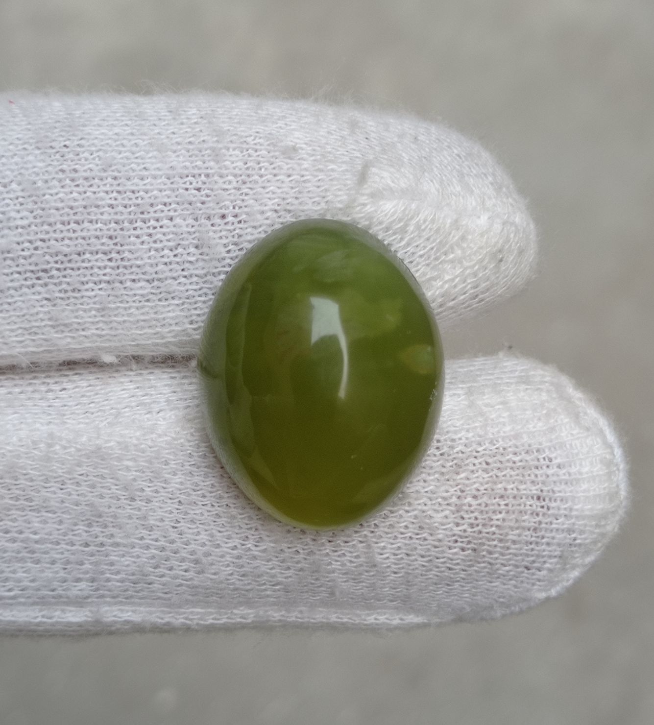 36.25ct Natural High Quality Translucent Serpentine Cabochon - Shah Maqqsood - Zehrmora - 24x19x11mm