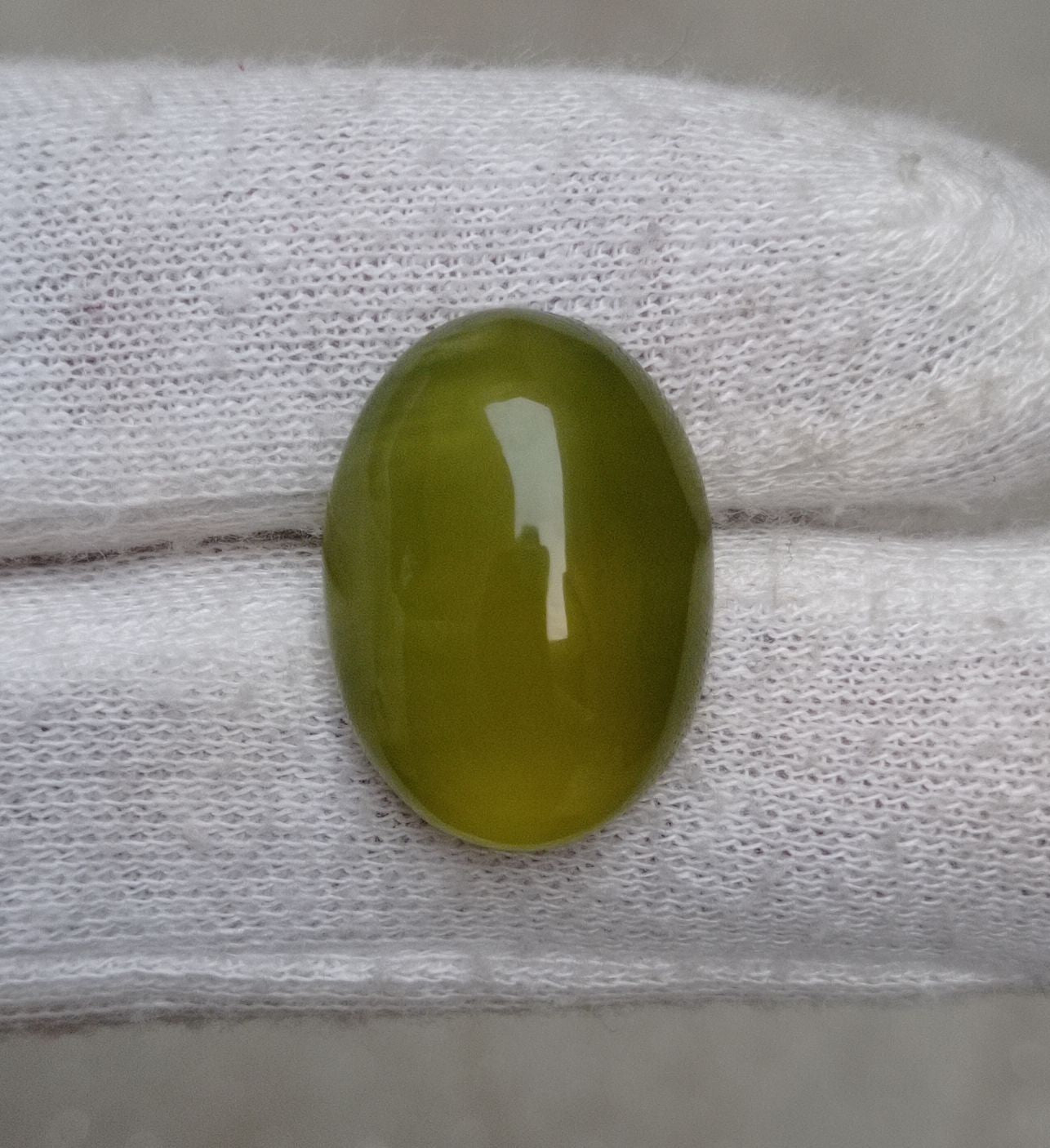 23.2ct Natural High Quality Translucent Serpentine Cabochon - Shah Maqqsood - Zehrmora - 23x17x8mm
