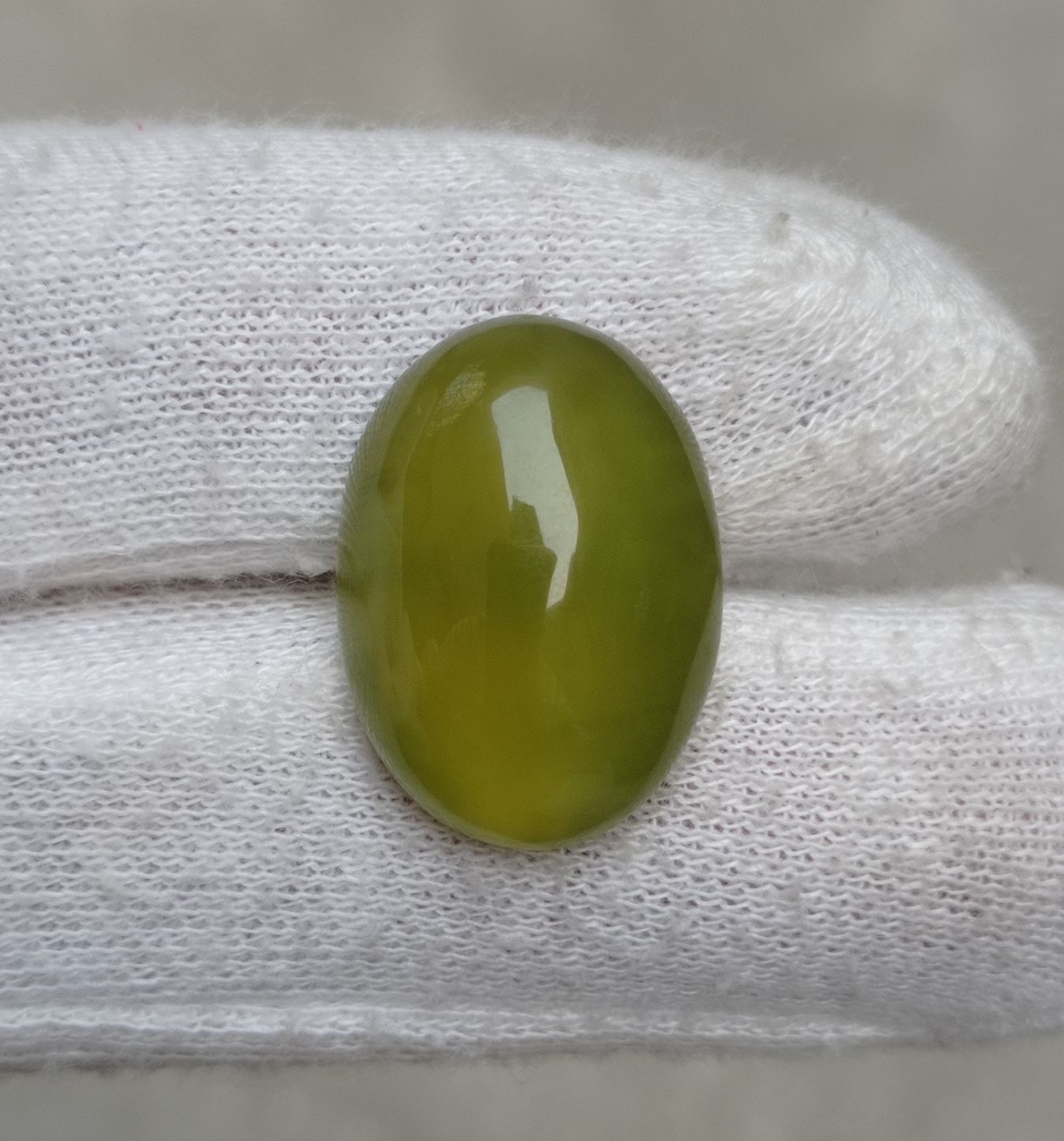 23.2ct Natural High Quality Translucent Serpentine Cabochon - Shah Maqqsood - Zehrmora - 23x17x8mm