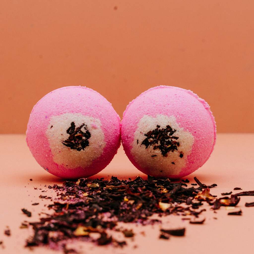 Pink Grapefruit Aromatherapy Bath Bomb
