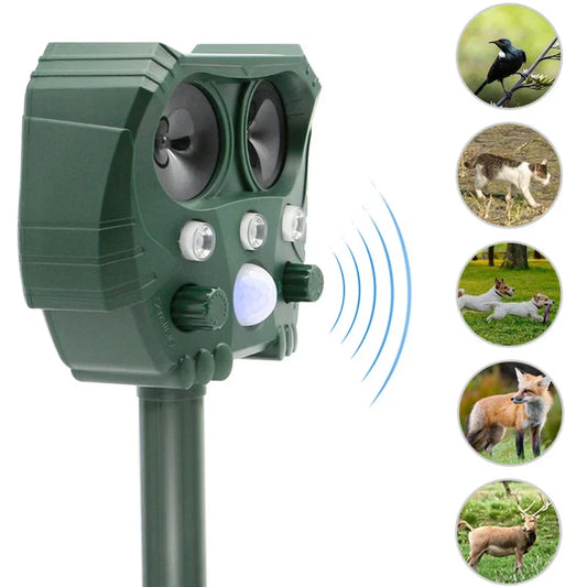 Solar Powered Animal Repeller Solar Ultrasonic Animals sonar Repellent