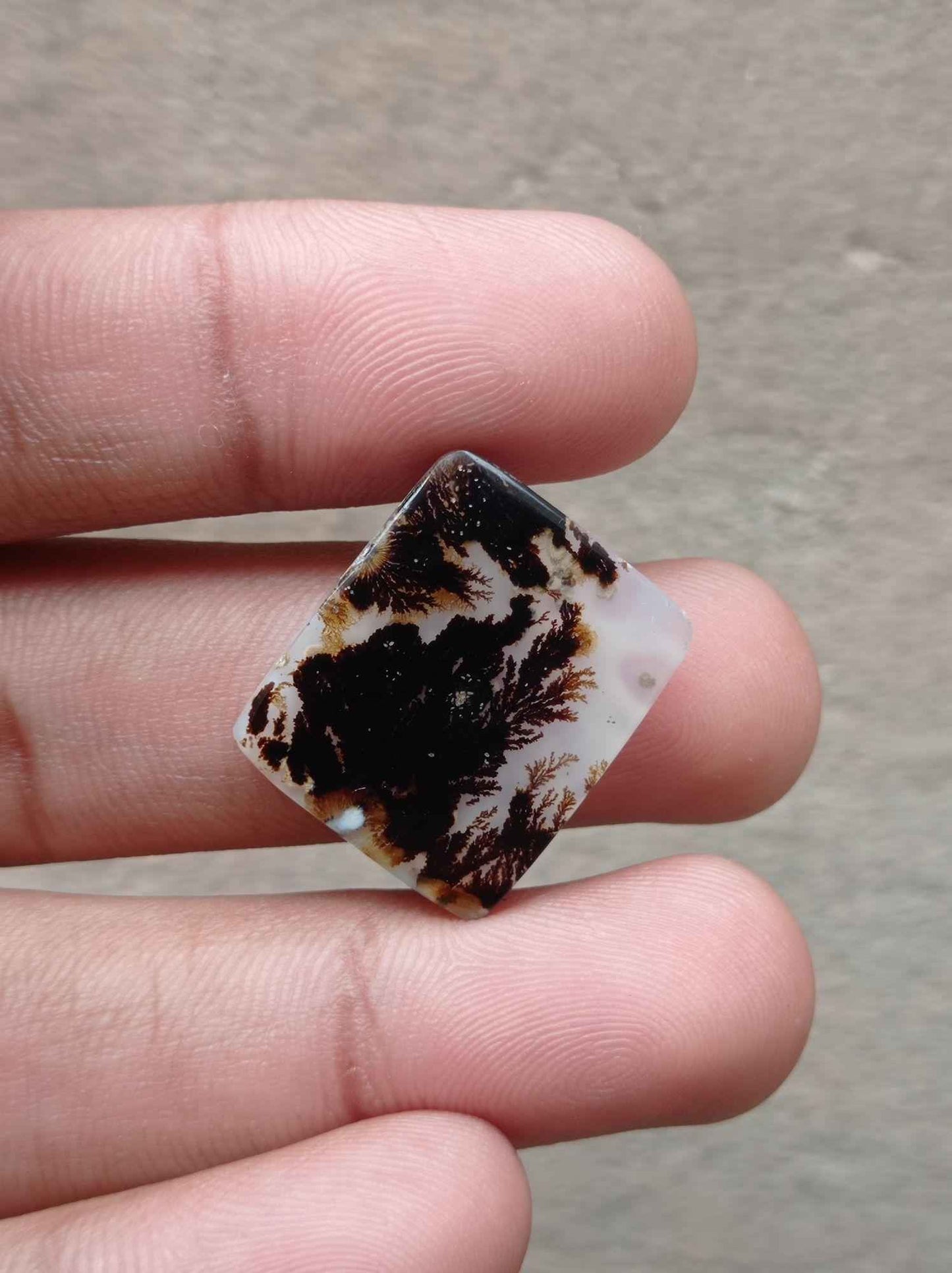 18ct Natural Dendritic Agate - Shajri Aqeeq - Dimension-23x20mm