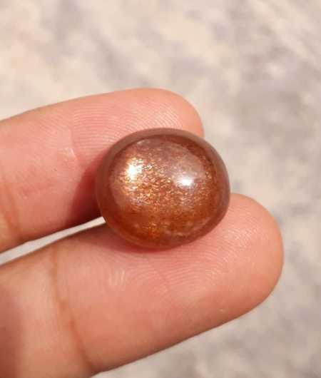 18.4ct Natural SunStone Cabochon - Heliolite - Aventurescent Feldspar - August Birthstone - 16.8  x 14.5mm