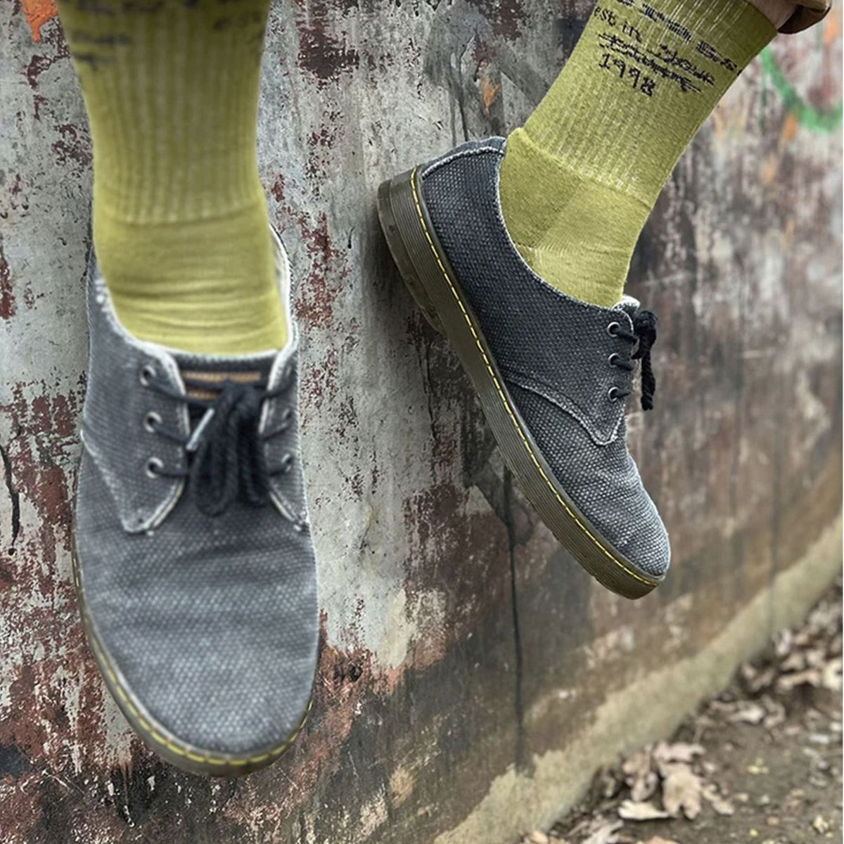 Mens High Quality Scribble Crew Socks