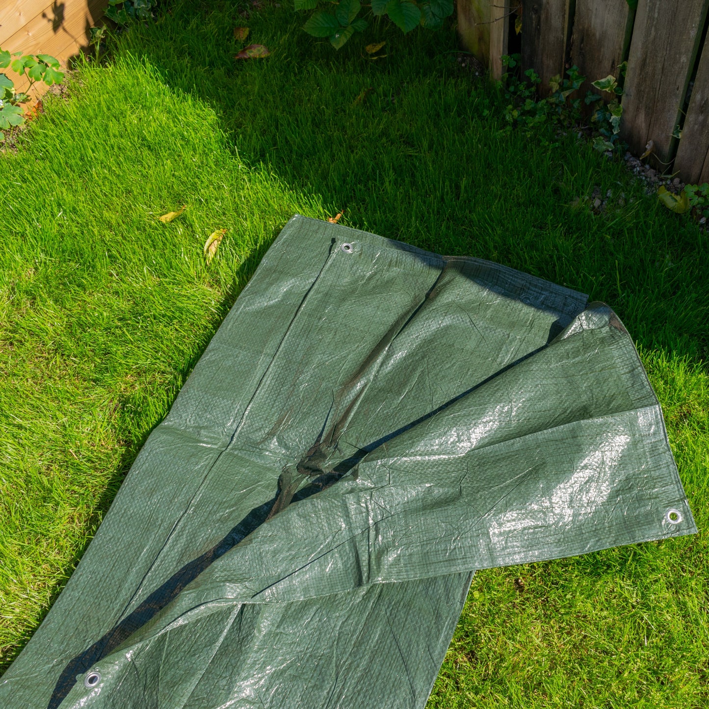 Green S-Grade Tarpaulin 3m x 5m Waterproof Tarpaulin Cover Outdoor Ground Sheet