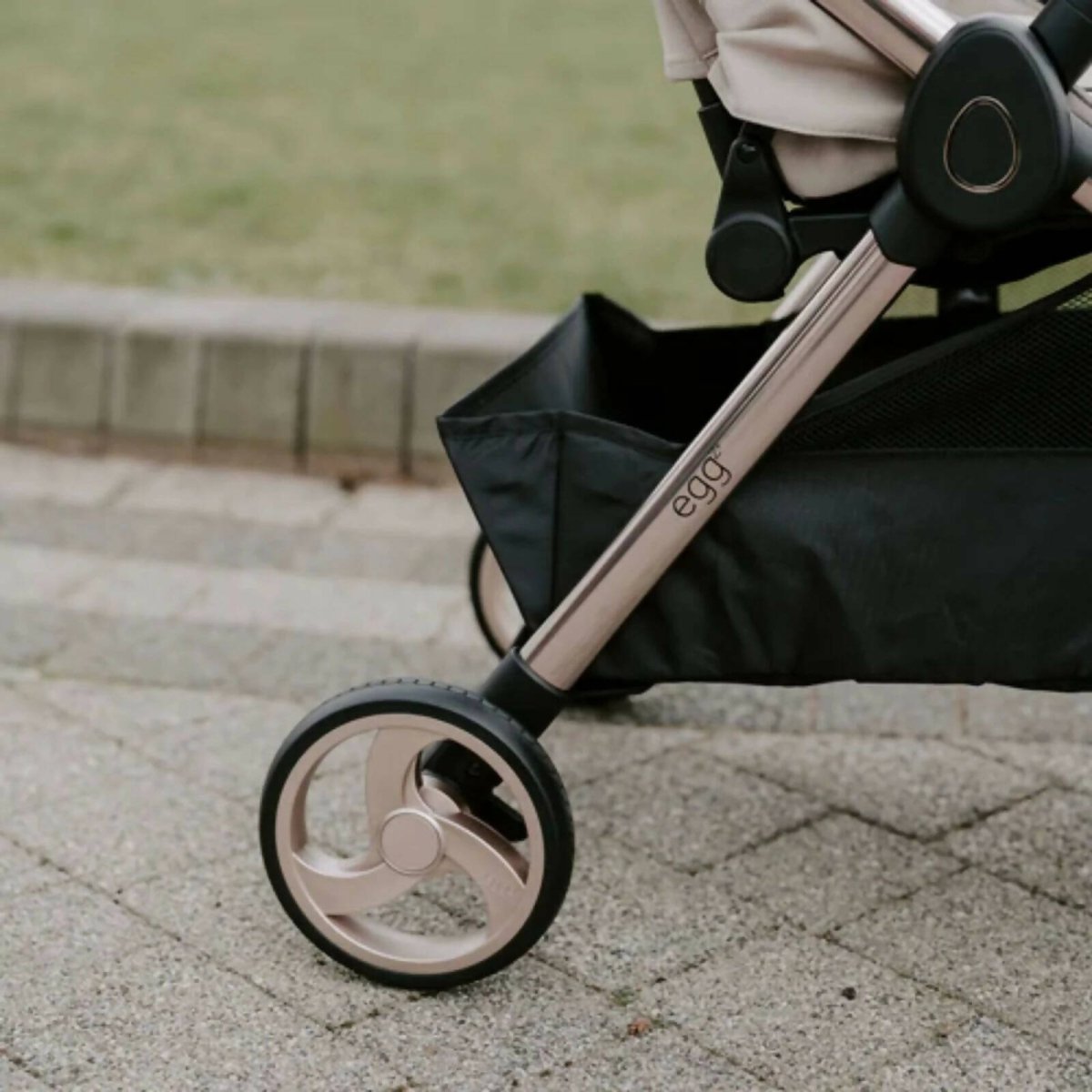eggZ® Stroller - Chocolate Velvet