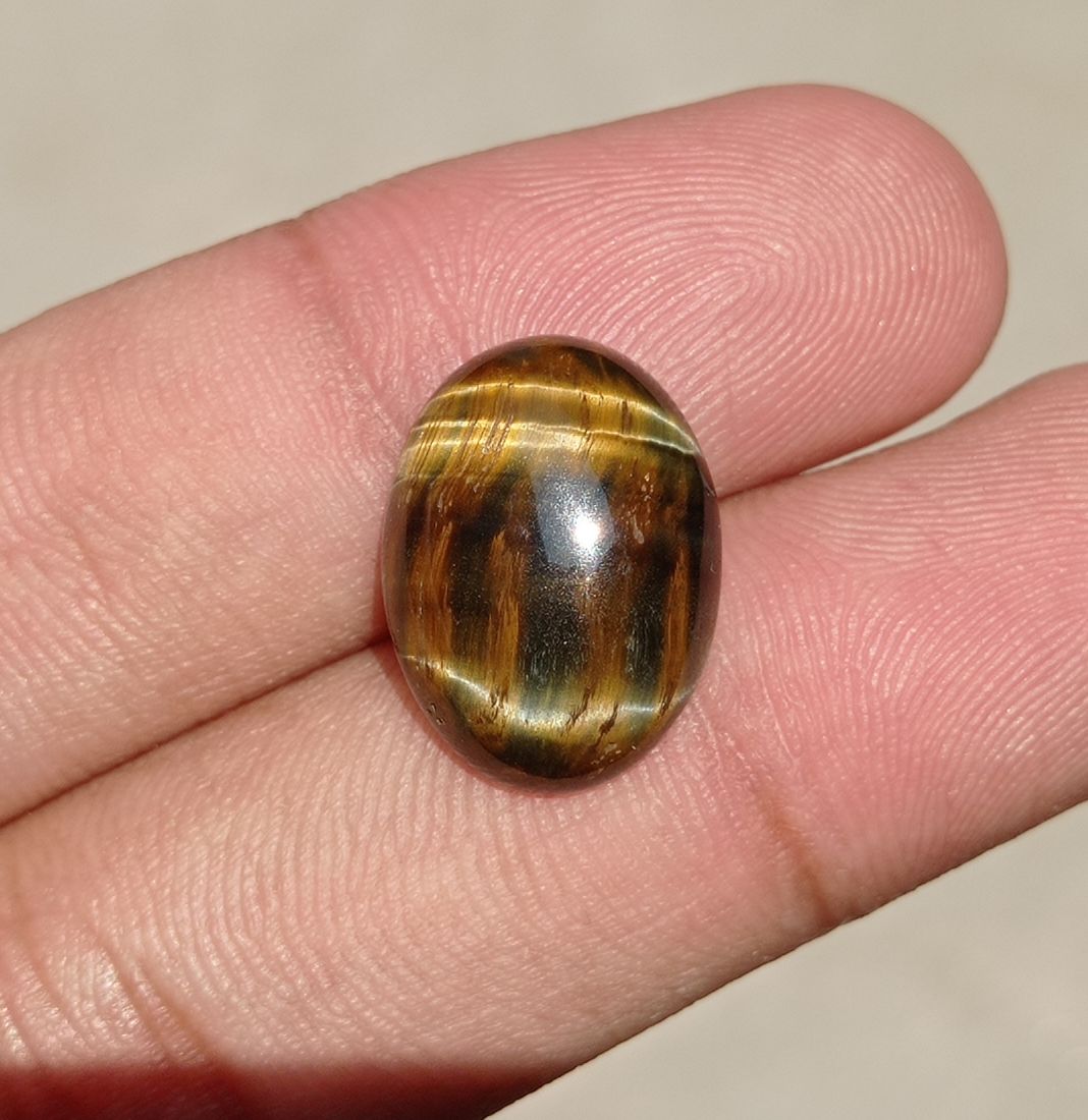 11.4ct Tiger Eye Cabochon - June Birthstone - June Birthstone -  18.5x14x6mm