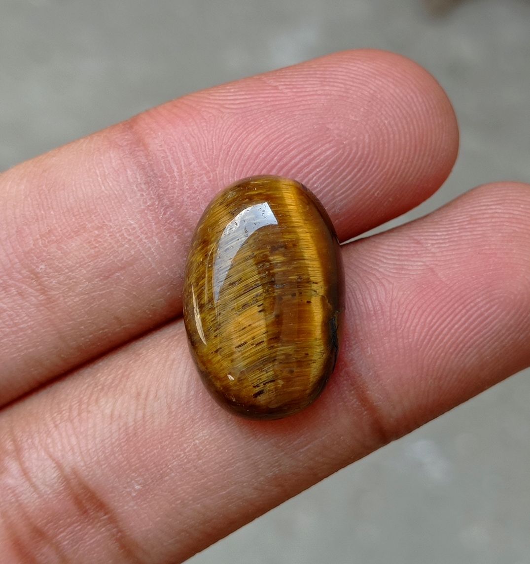 18ct Tiger Eye Cabochon - June Birthstone - June Birthstone -  21x14x7mm