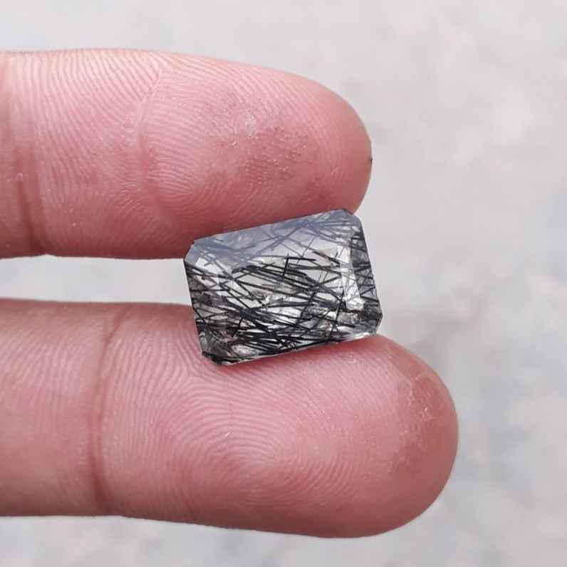 7.1ct Black Tourmalated Quartz aka Black Rutile Quartz - Rutilated Quartz - 14x10x6.5mm