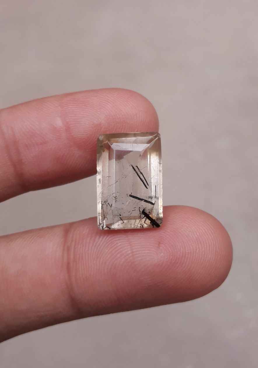 10.35ct Black Tourmalated Quartz - Black Rutile Quartz - Rutilated Quartz