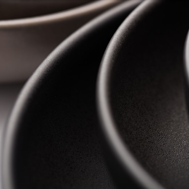 Pico Black Coupe Plate - 17.5cm
