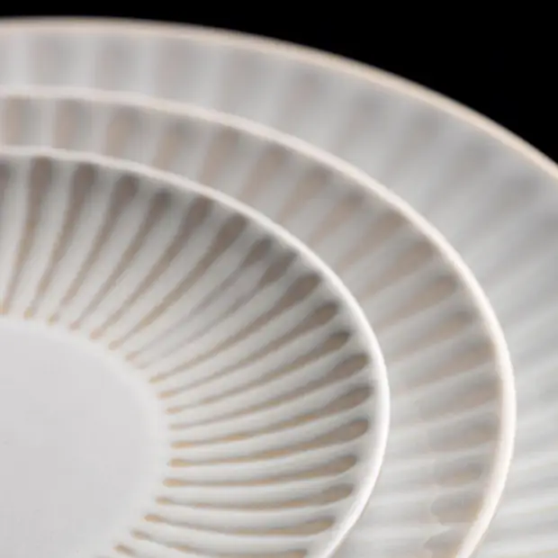 Venus Coupe Plate - 17cm
