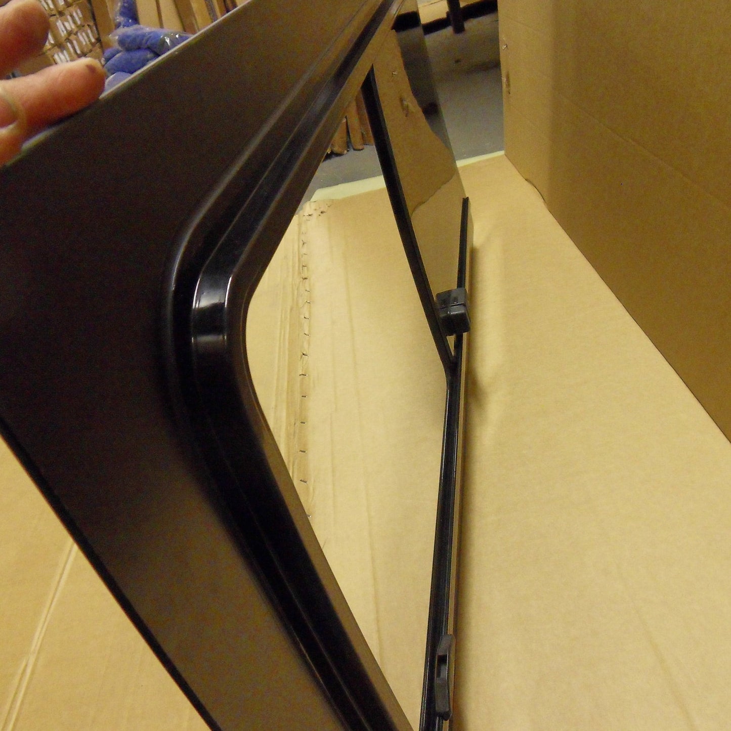 For VW T5/T5.1 Transporter Sliding Side Window – Tinted Limo Glass | Van-X