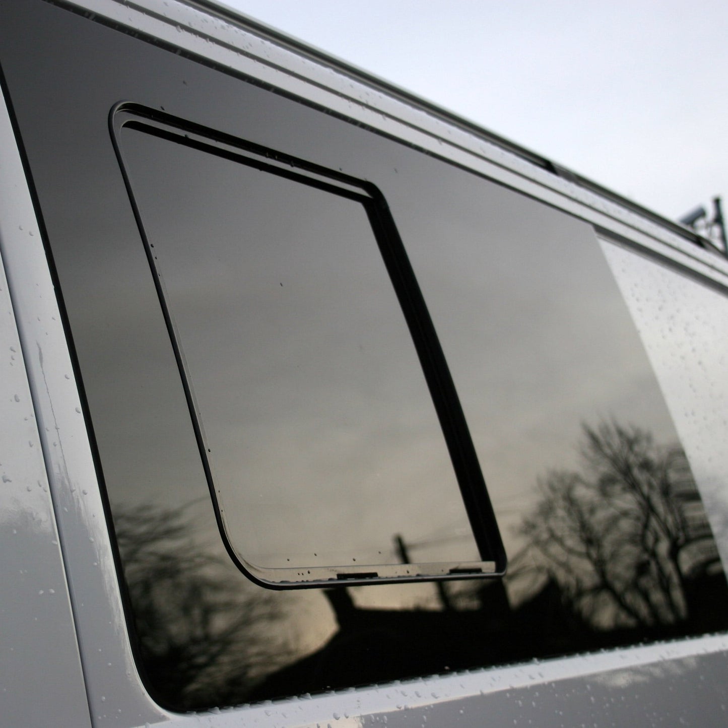 For VW T5/T5.1 Transporter Sliding Side Window – Tinted Limo Glass | Van-X