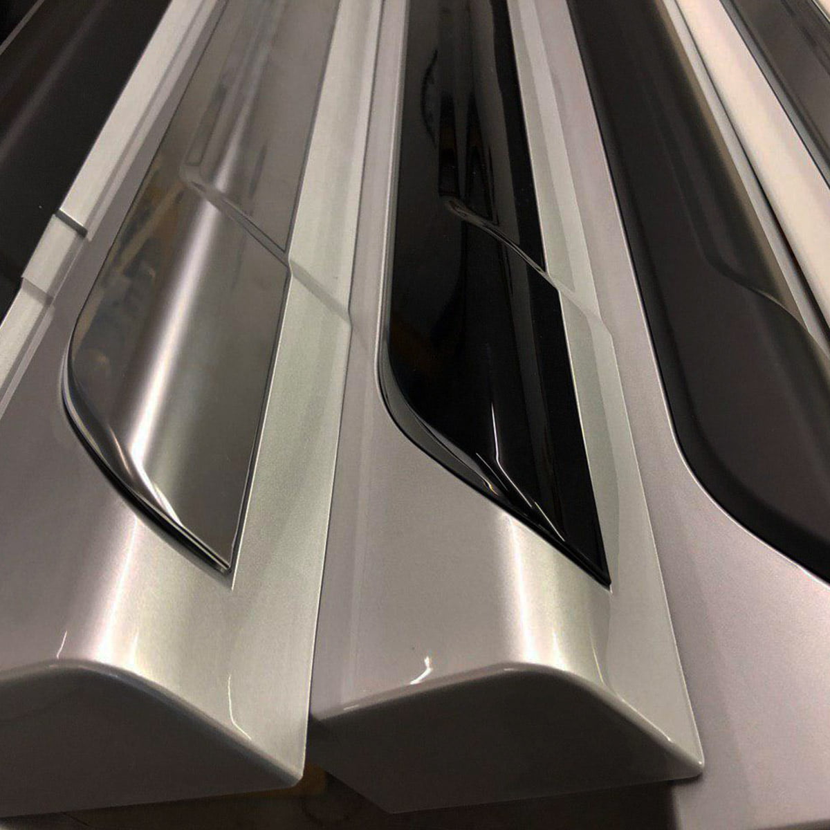 For VW T6 Transporter LWB Side skirts Painted Ready in  Reflex Silver, Painted and Ready to Fit ABS plastic