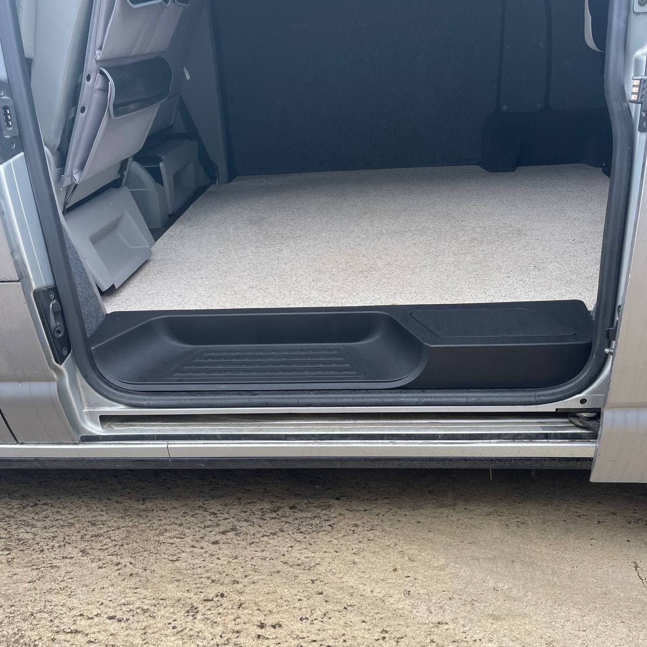 For VW Transporter T5/T5.1 Side Step V3 – 17mm Deep with Storage Compartment | Van-X