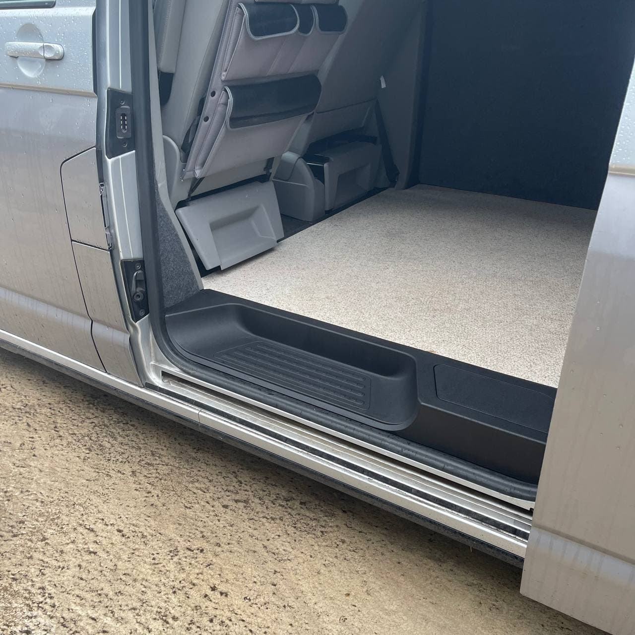 For VW Transporter T6.1 Side Step V3 – 17mm Deep with Storage Compartment | Van-X