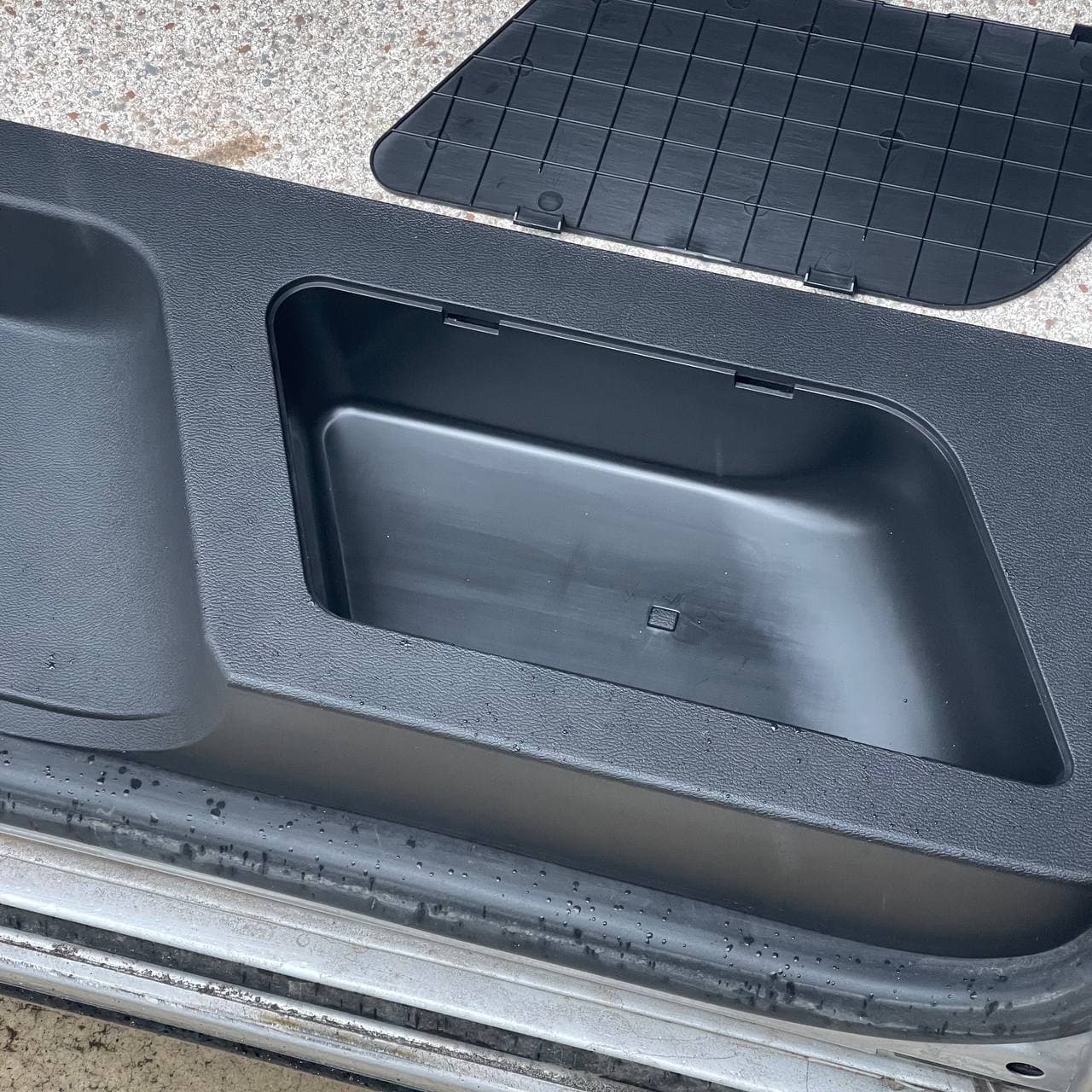 For VW Transporter T6.1 Side Step V3 – 17mm Deep with Storage Compartment | Van-X