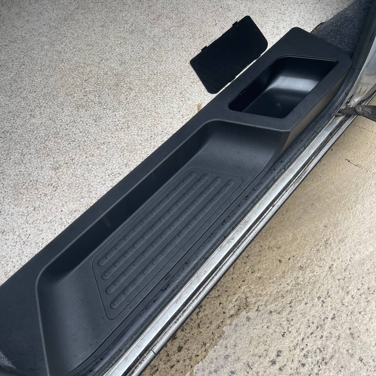 For VW Transporter T6 Side Step V3 – 17mm Deep with Storage Compartment | Van-X