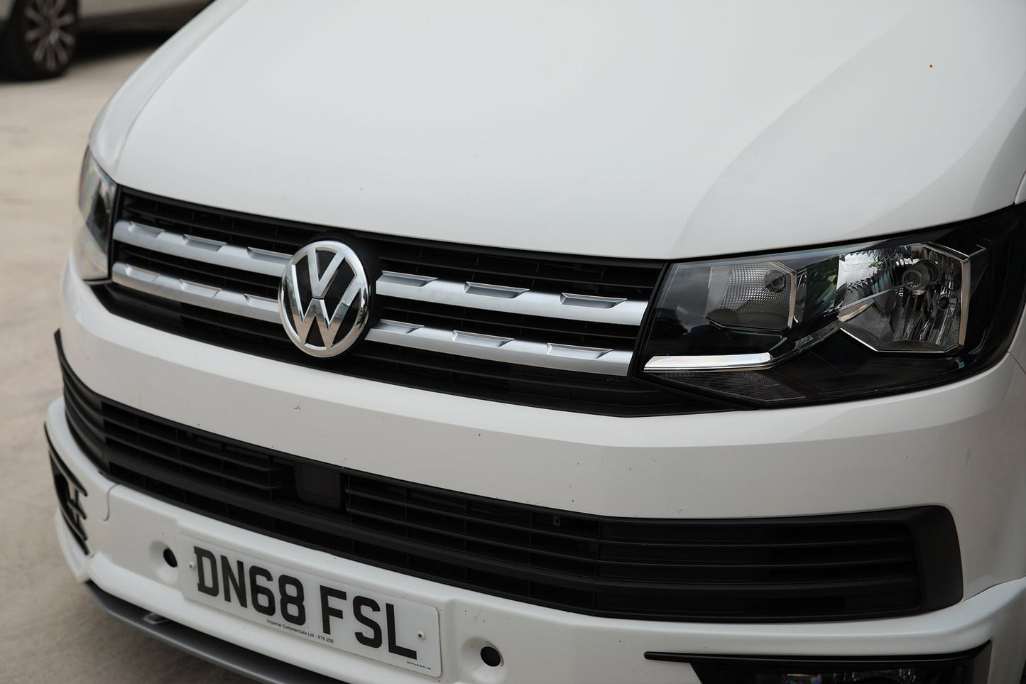 For VW T6 Transporter R-Line Front Grille Trim Kit | Raw Material | Van-X