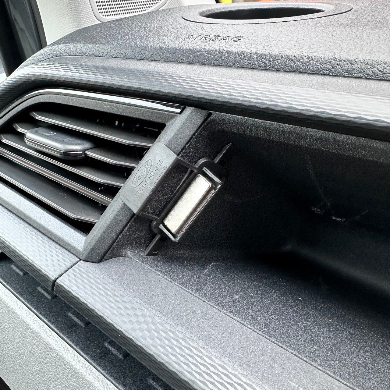 For VW T6.1 Glove Box Magnetic Lid Cover – Gloss Black Finish for Volkswagen Transporter Vans, Campervans