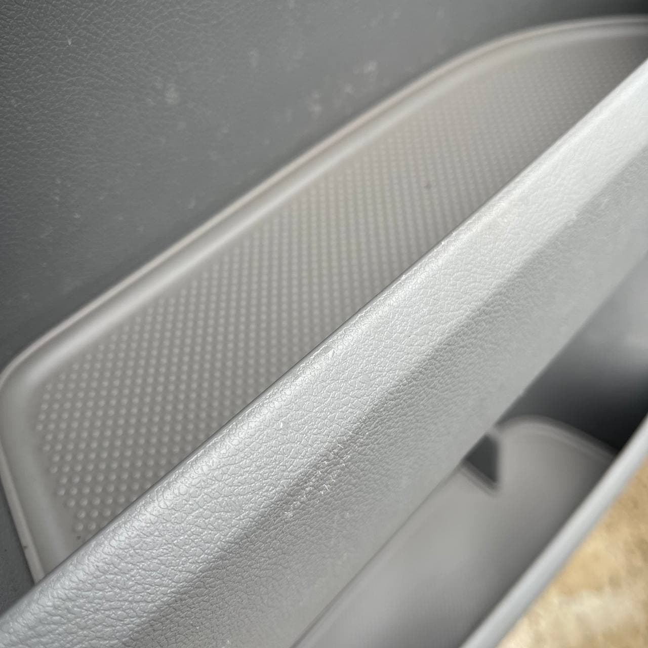 For VW T5/T5.1 Light Grey Door Pocket Inserts – Both Captain Seats | Van-X