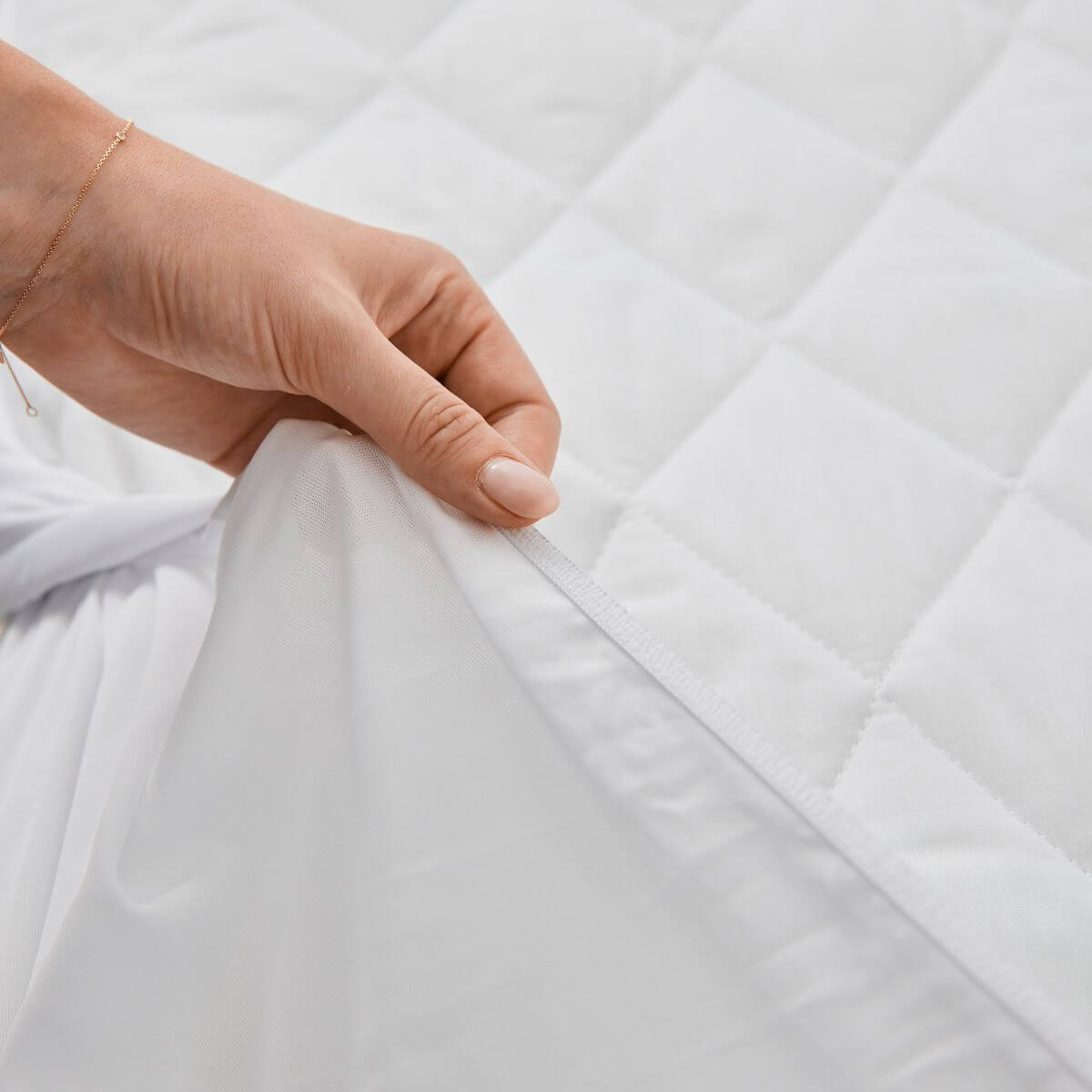 Invizi Waterproof Fitted Sheet With Soft Absorbent Top Layer