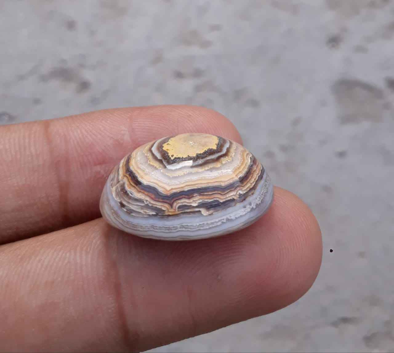 30ct Natural Eye Agate For Sale - Aqeeq - Dimension 23x19x10mm
