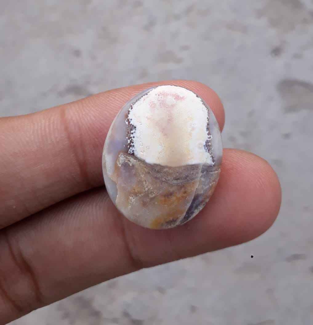 30ct Natural Eye Agate For Sale - Aqeeq - Dimension 23x19x10mm