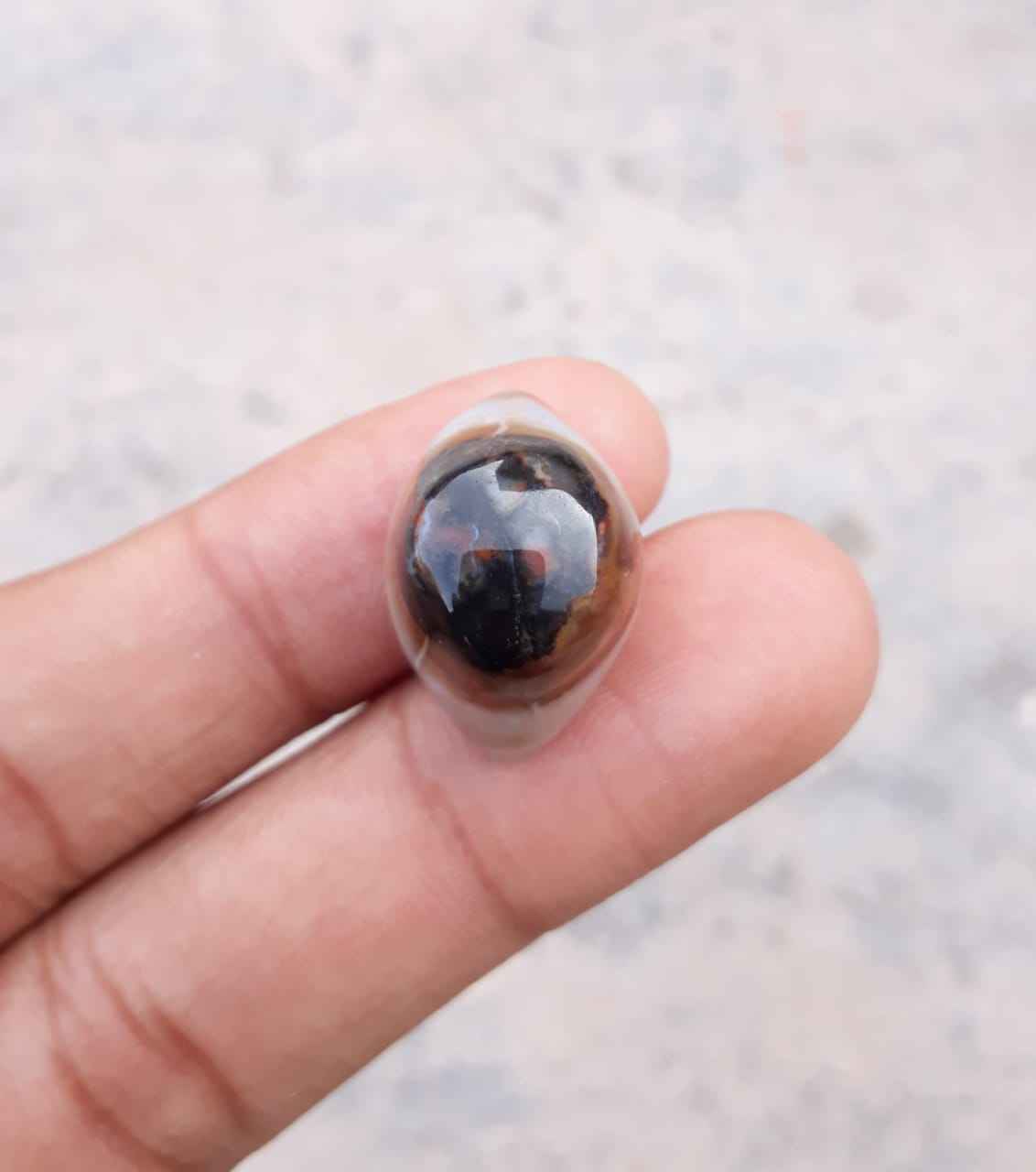 31ct Natural Eye Agate For Sale - Aqeeq - Dimension 22x15x15mm