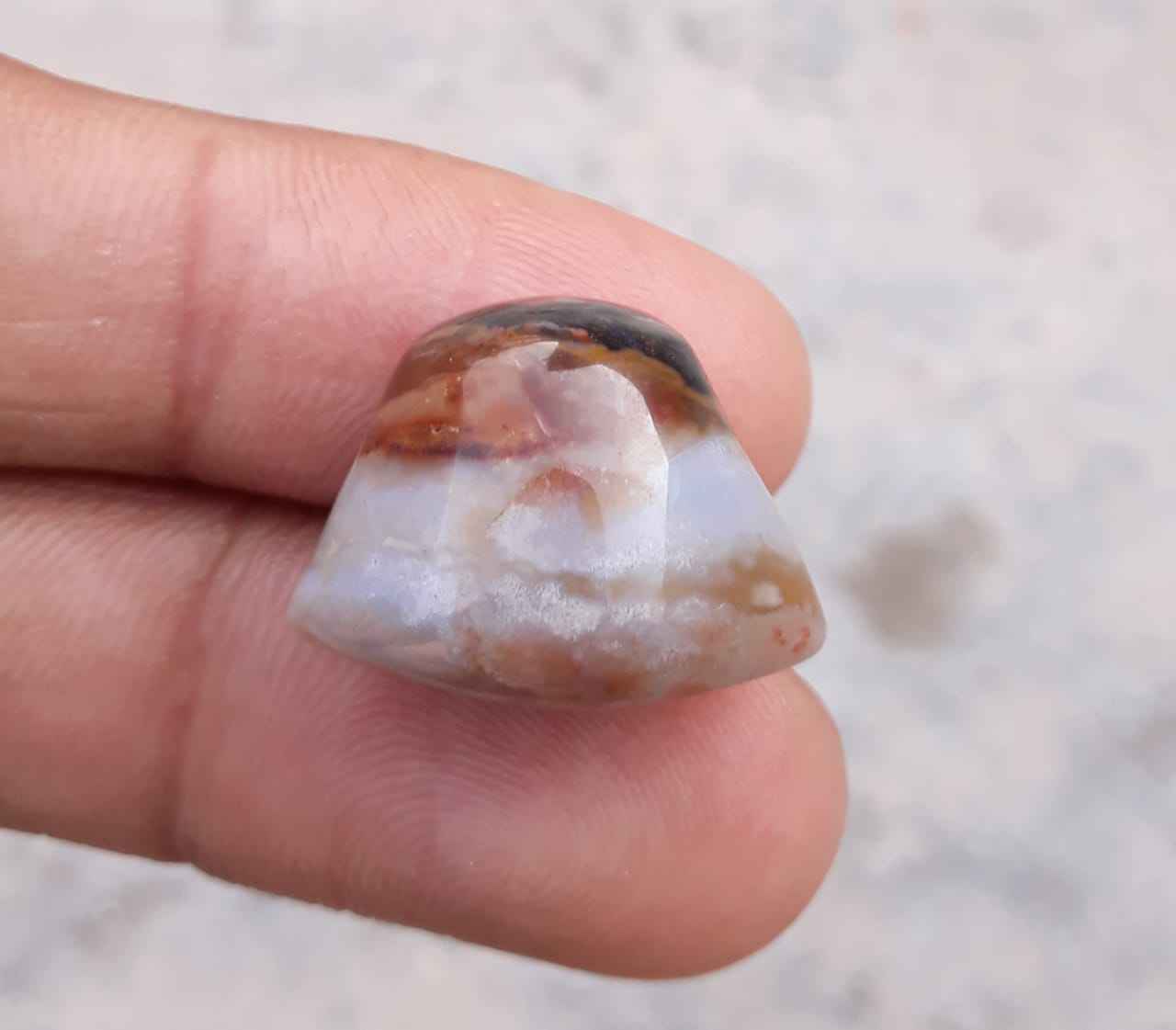 31ct Natural Eye Agate For Sale - Aqeeq - Dimension 22x15x15mm