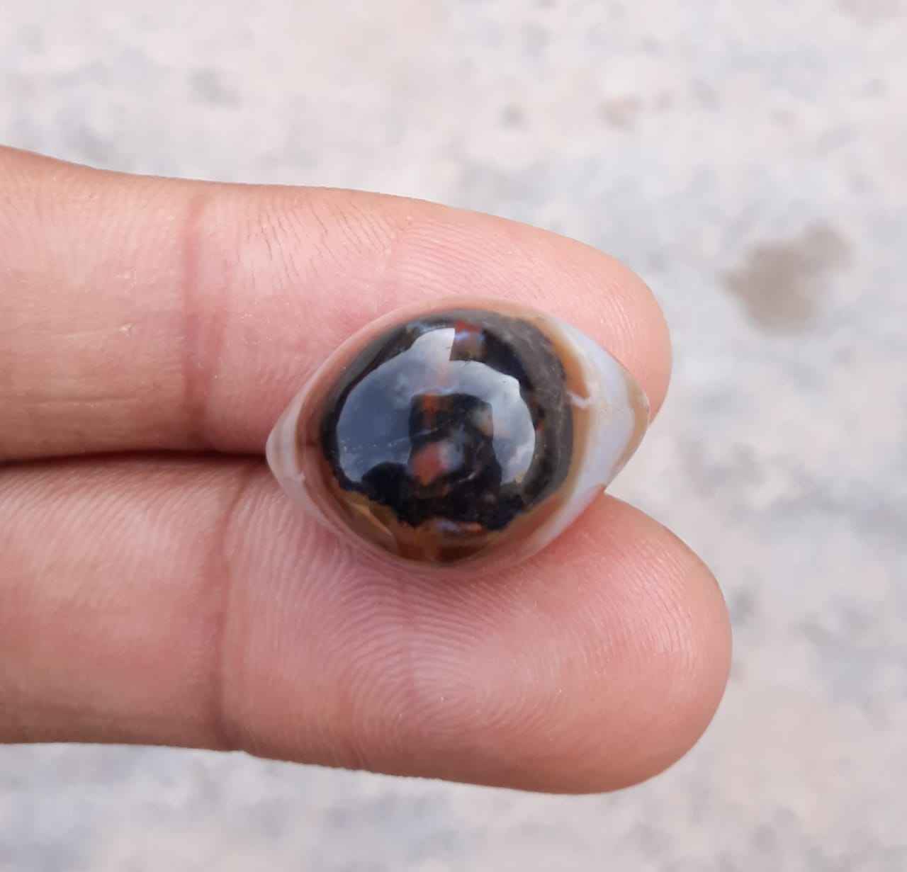 31ct Natural Eye Agate For Sale - Aqeeq - Dimension 22x15x15mm